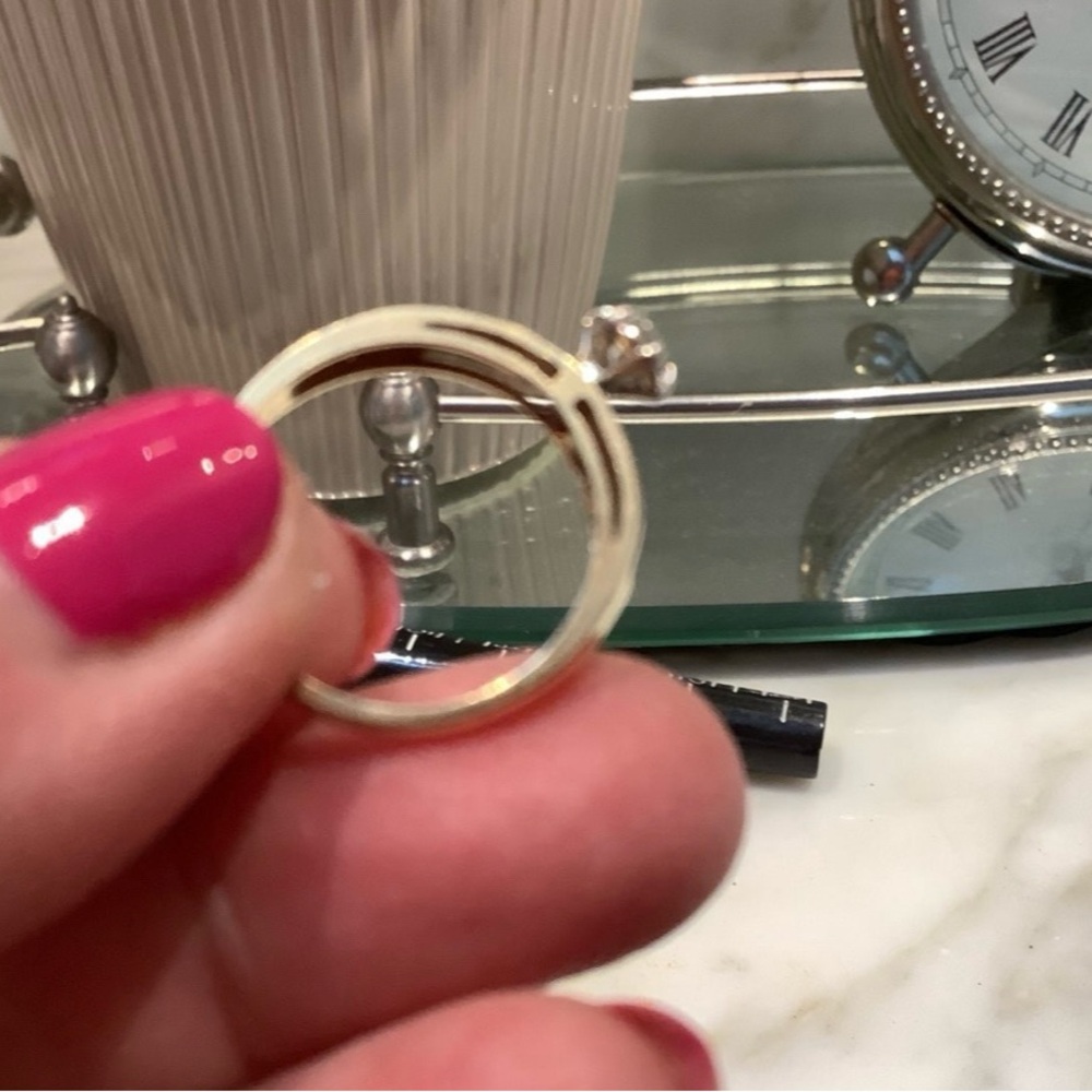 VINTAGE 14K DIAMOND ENGAGEMENT RING - Picture 4 of 8